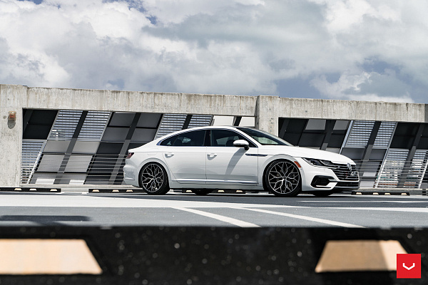 Фото дисков Vossen HF-2 Алмазная проточка на Volkswagen Arteon