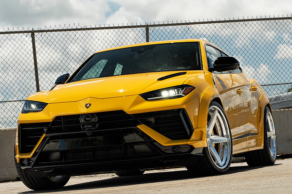 Фото дисков Anrky RS5.3 Глянцевый лак на Lamborghini Urus
