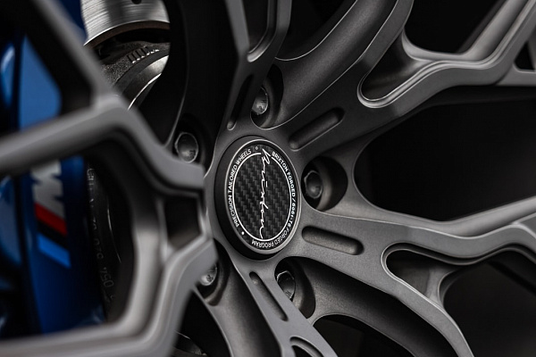Фото дисков Brixton Forged PF13 R / RS Сатиновый темный лак на BMW X5/X5 M (G05/G18/F95)