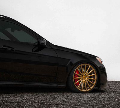 Фото дисков Vossen VFS-2 на Mercedes-Benz E-Class (W212, S212, C207)