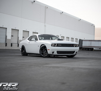 Фото дисков MRR M392 на Dodge Challenger III