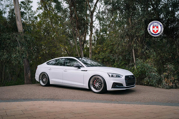 Фото дисков HRE 540C Глянцевый темный лак на Audi A/S/RS 5 (F5)