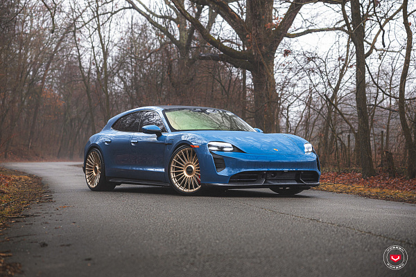 Фото дисков Vossen S17-13 Сатиновая шампань на Porsche Taycan I
