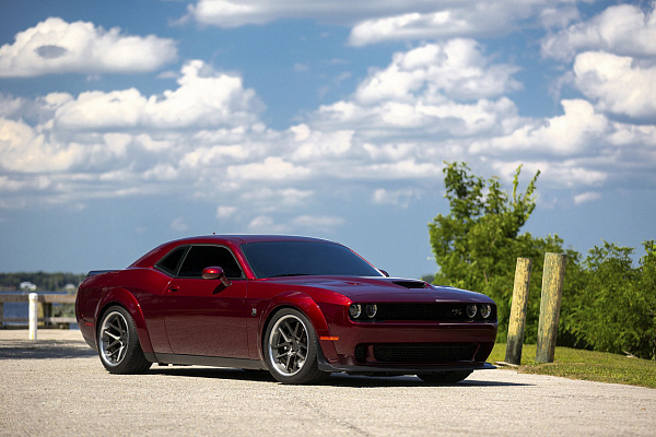 Фото дисков American Racing BISHOP Сатиновый графит на Dodge Challenger III