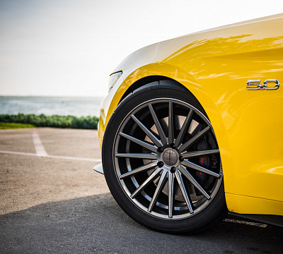 Фото дисков Vossen VFS-2 на Ford Mustang VI