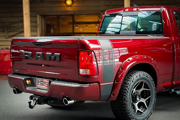 Фото дисков 4PLAY 4P50 Глянцевый лак на Ram 1500 IV