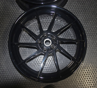 ADV.1 ADV10R Track Spec CS