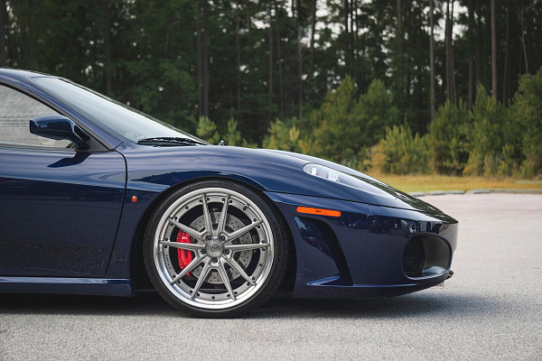 Фото дисков Strasse Wheels SV1 Deep Concave FS Сатиновый тонированный лак на Ferrari F430