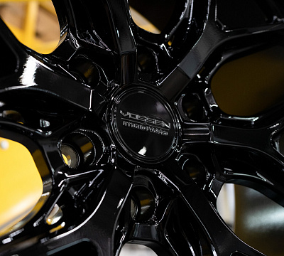 Vossen HFX-1 (6-Lug)