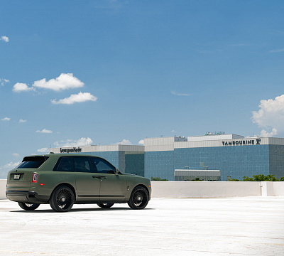 Фото дисков Vossen S17-16 на Rolls-Royce Cullinan