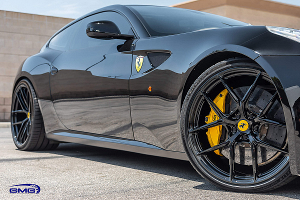 Фото дисков HRE P101SC Черный глянец на Ferrari FF