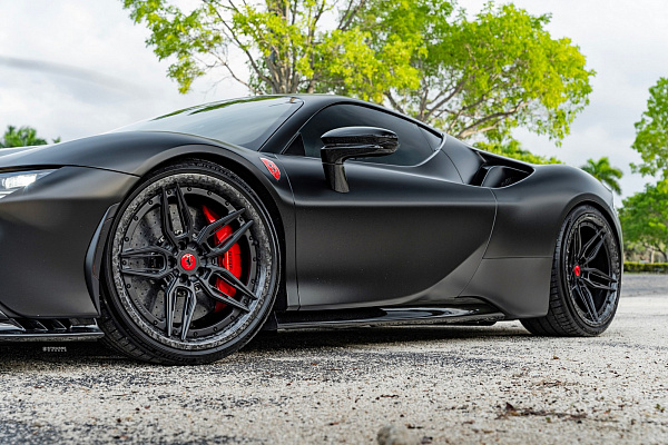 Фото дисков Strasse Wheels SV4-RS Deep Concave FS Черный сатин на Ferrari SF90