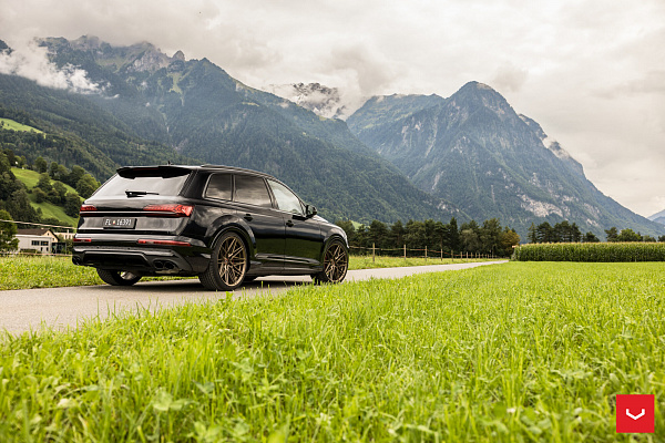 Фото дисков Vossen HF-7 Сатиновая бронза на Audi Q7 (4M)