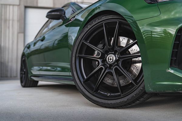 Фото дисков HRE FF04 Черный сатин на Audi A/S/RS 5 (F5)