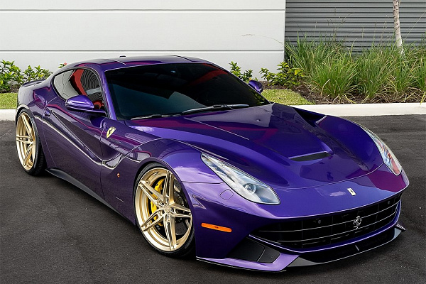 Фото дисков Anrky AN27 Глянцевое золото на Ferrari F12