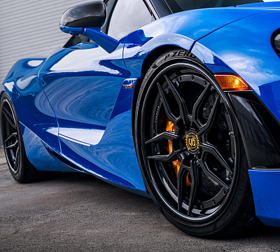 Фото дисков Strasse Wheels SV4 Deep Concave FS на McLaren 720S