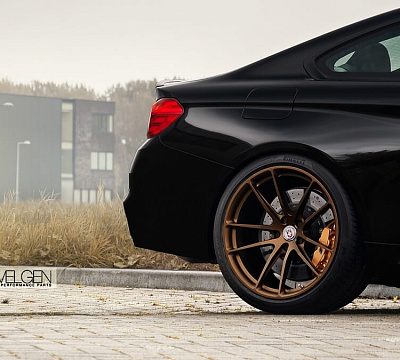 Фото дисков HRE P104 на BMW 4/M4 (F32/F82)