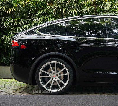 Фото дисков Vossen CG-203 на Tesla Model X