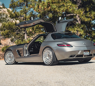 Фото дисков HRE 515 GTM на Mercedes-Benz SLS AMG