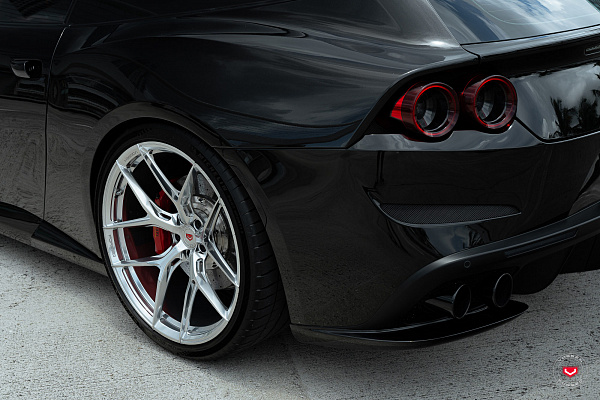 Фото дисков Vossen S21-01 Полированный лак на Ferrari GTC4Lusso