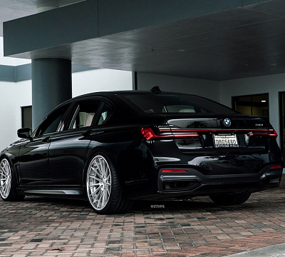 Фото дисков Strasse Wheels SV15 Deep Concave FS на BMW 7 (G11/G12)