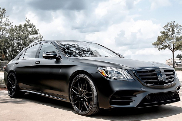 Фото дисков Giovanna Bogota Черный глянец на Mercedes-Benz S-Class (W222, C217)