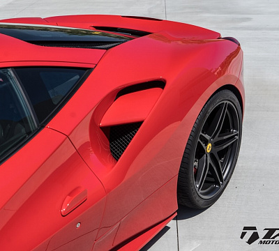 Фото дисков HRE P107 на Ferrari 488
