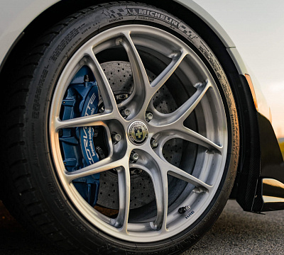 Фото дисков HRE R101 Lightweight на Chevrolet Corvette C7