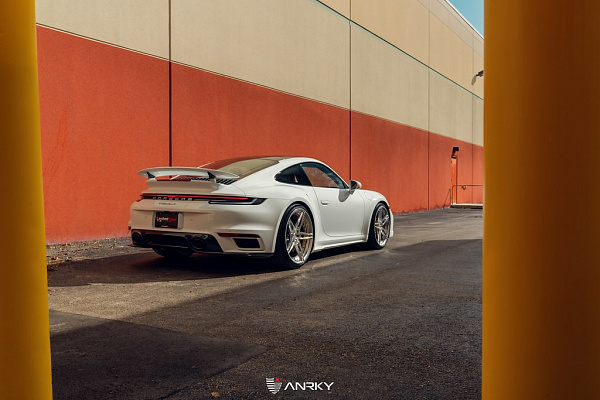 Фото дисков Anrky AN27 Полированный лак на Porsche 911 VIII