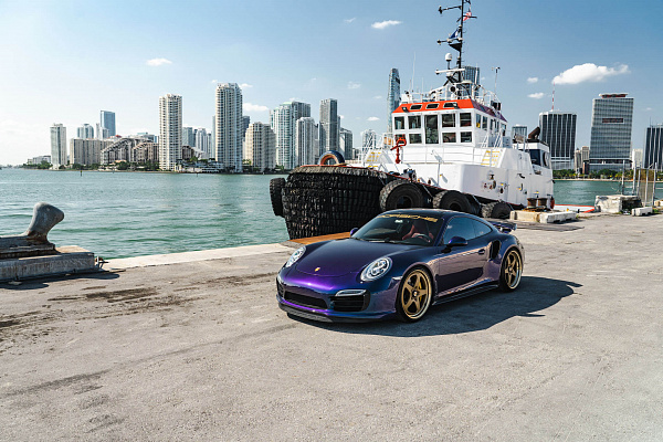 Фото дисков HRE 527 Сатиновое золото на Porsche 911 VII