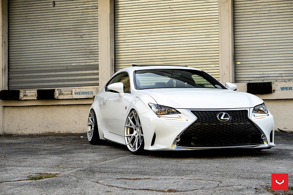 Фото дисков Vossen VFS-6 Серебро на Lexus RC