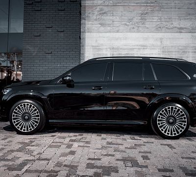 Фото дисков Brixton Forged LX07 на Mercedes-Benz GLS (X167)