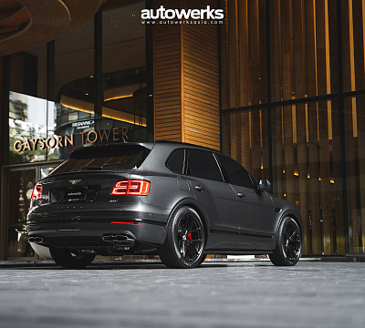 Фото дисков HRE P101 на Bentley Bentayga