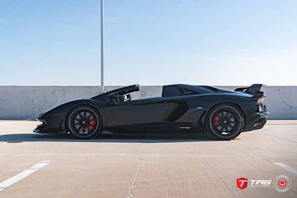 Фото дисков Vossen EVO-2R (3-Piece) Черный сатин на Lamborghini Aventador