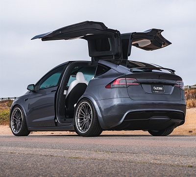 Фото дисков Anrky AN39 на Tesla Model X