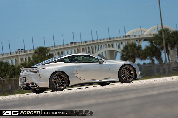 Фото дисков BC Forged HCA162 Сатиновая бронза на Lexus LC 500