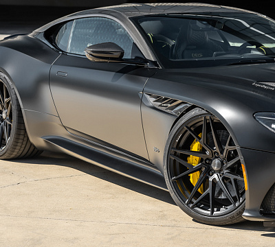 Фото дисков Brixton Forged PF8 на Aston Martin DBS 3