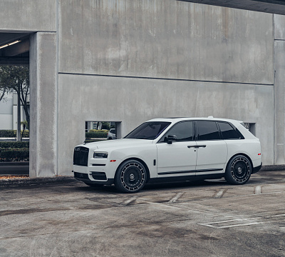 Фото дисков Vossen HF-9 на Rolls-Royce Cullinan