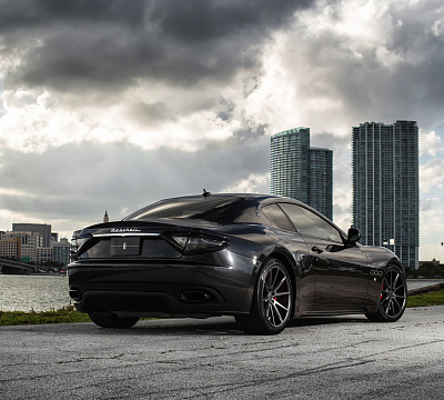 Фото дисков Vossen VFS-1 на Maserati GranTurismo I