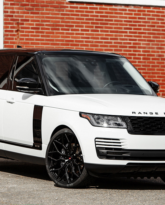 Фото дисков S17-01 Глянцевый тонированный лак на Range Rover IV