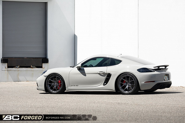 Porsche 718 Cayman