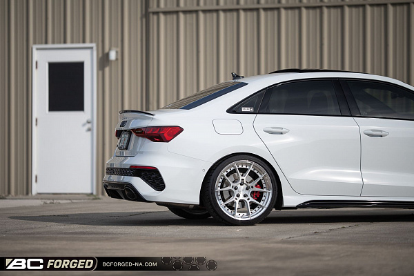 Фото дисков BC Forged HCA165 Глянцевый лак на Audi A/S/RS 3 (8Y)