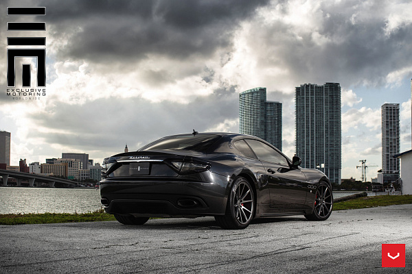 Фото дисков Vossen VFS-1 Сатиновый графит на Maserati GranTurismo I