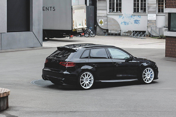 Фото дисков HRE RC103 Белый глянец на Audi A/S/RS 3 (8V)
