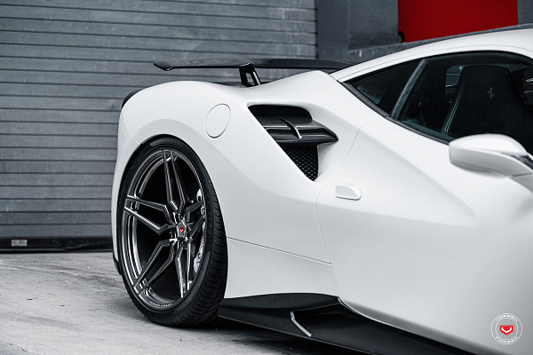 Ferrari 488