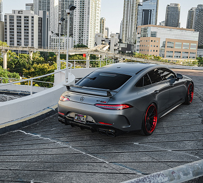 Фото дисков Strasse Wheels SV10M-RS Deep Concave FS на Mercedes-Benz AMG GT I