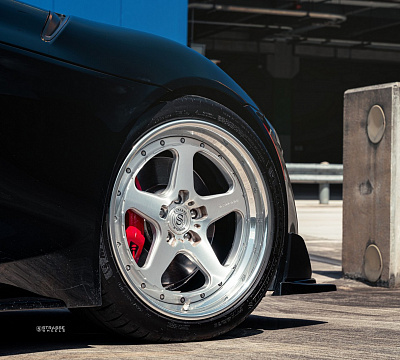 Фото дисков Strasse Wheels S5 Track на Toyota Supra A90