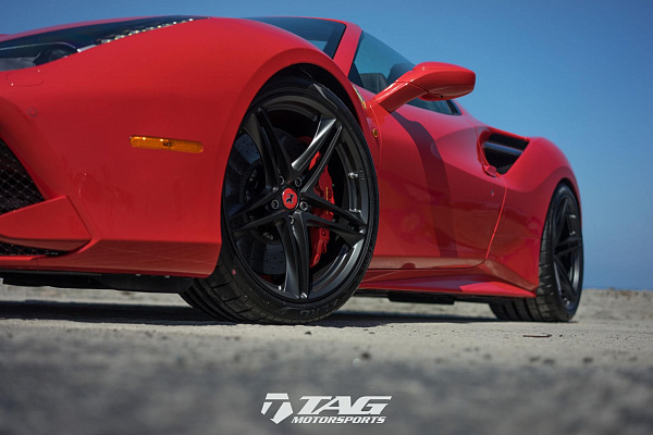 Фото дисков HRE P207 Черный сатин на Ferrari 488