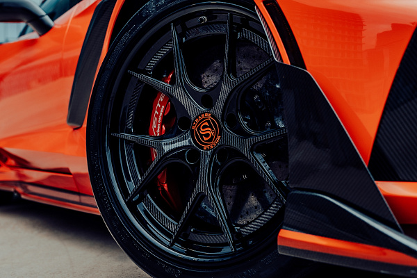 Фото дисков Strasse Wheels SM5R Deep Concave FS Другой цвет на Chevrolet Corvette C7