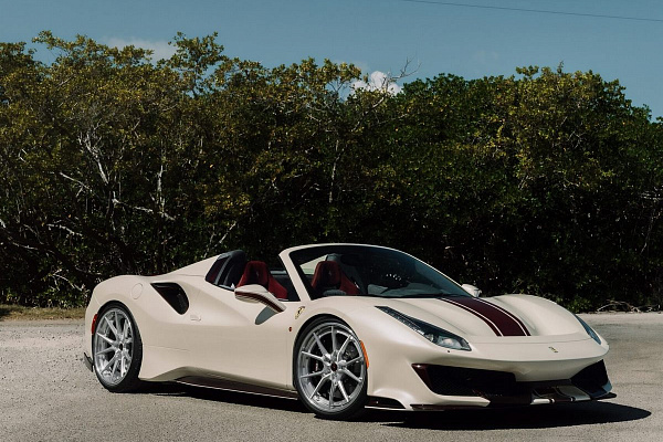 Фото дисков Anrky AN32 Глянцевый лак на Ferrari 488
